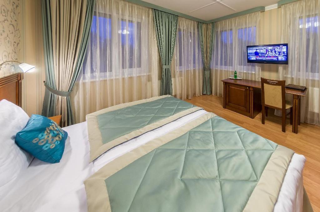 Bystrytsya Lux Hotel Ivano-Frankivsk Exterior photo
